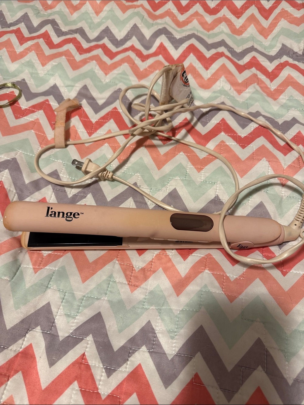 L’ange Le’ceramic flat iron in blush